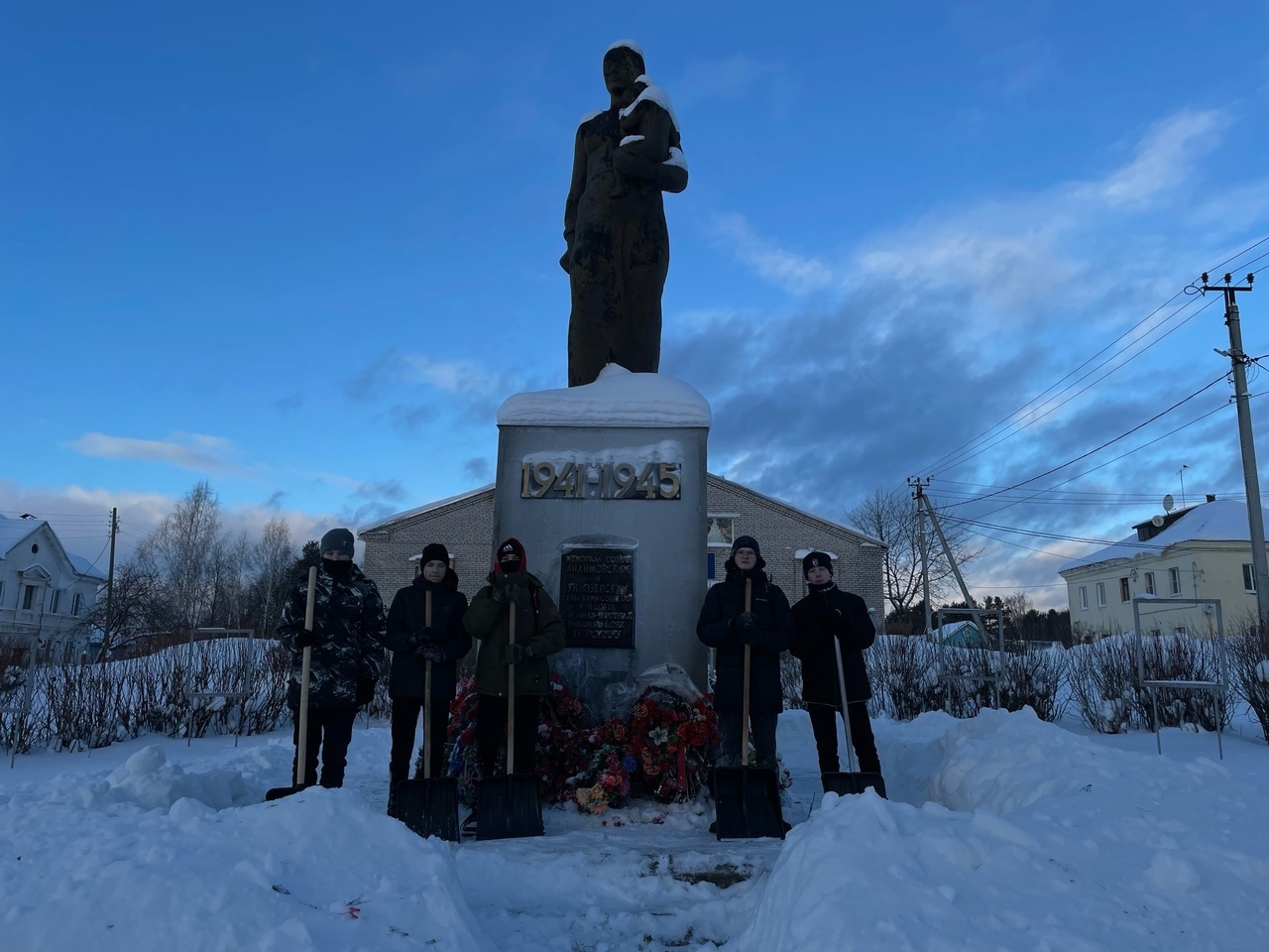 Волонтёрский отряд в действии!.